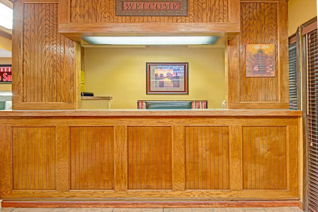 Super 8 By Wyndham Independence Kansas City Interior foto