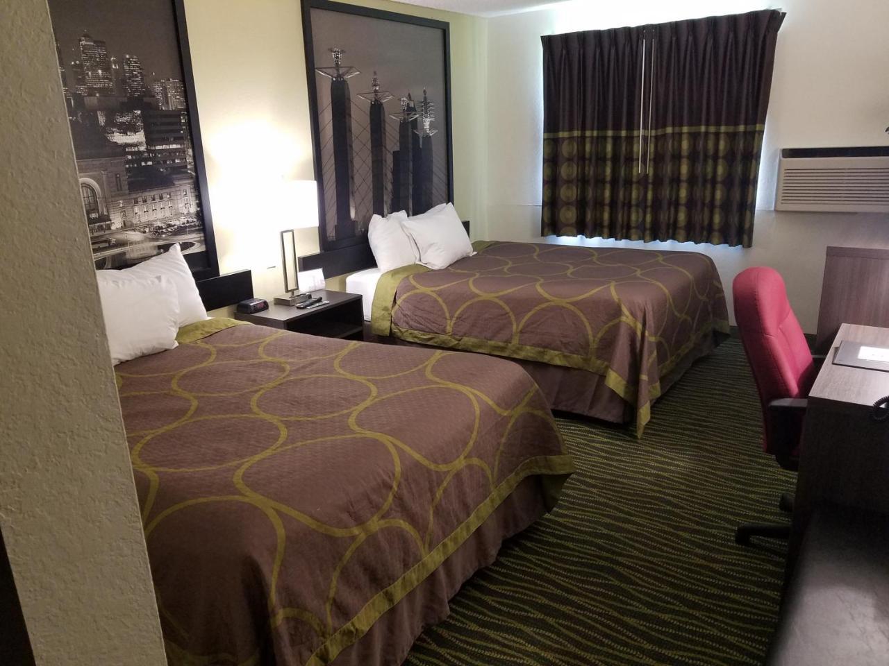 Super 8 By Wyndham Independence Kansas City Exterior foto